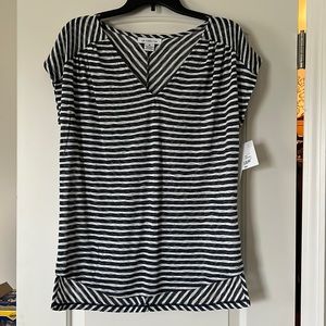 Liz Claiborne cap sleeve blouse